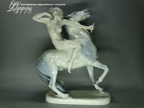 Купить фарфоровую статуэтку Rosenthal Лучница на коне